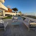 Exclusive Ocean View Heated Pool Villa *