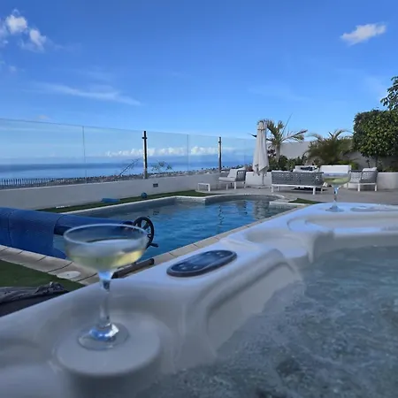 Exclusive Ocean View Heated Pool Villa